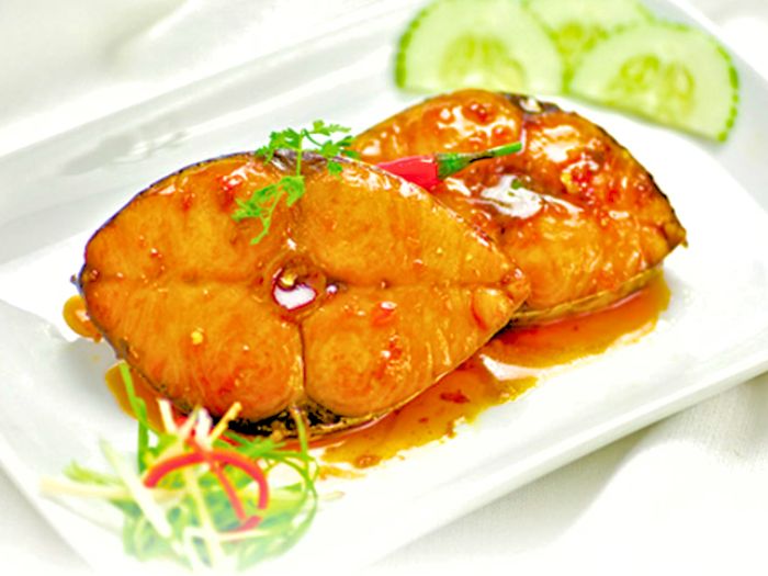 cá thu 1 nắng rim nước dừa