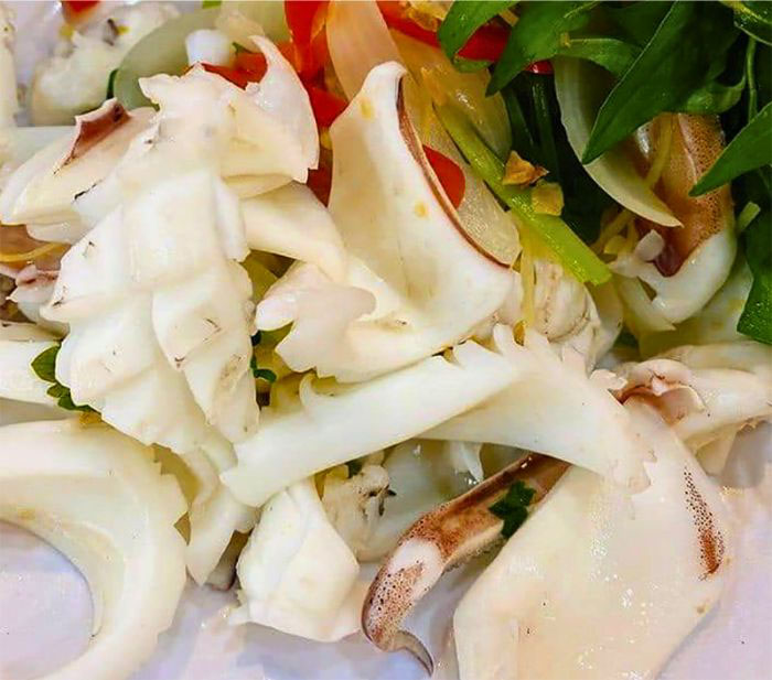 Cách làm mực một nắng hấp gừng, hành