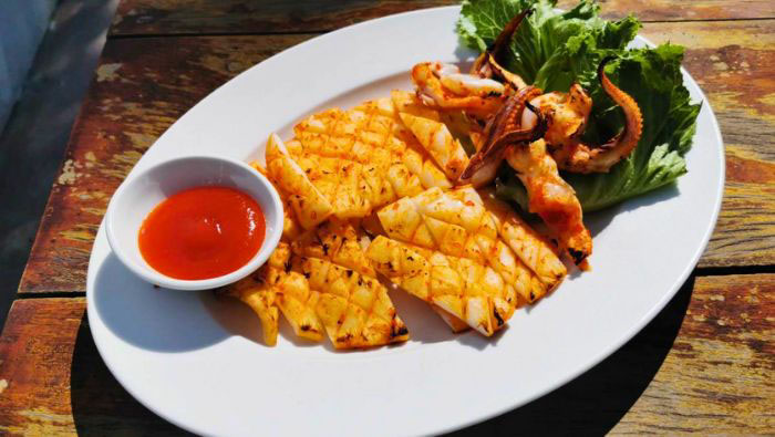 Chế biến mực một nắng nướng muối ớt