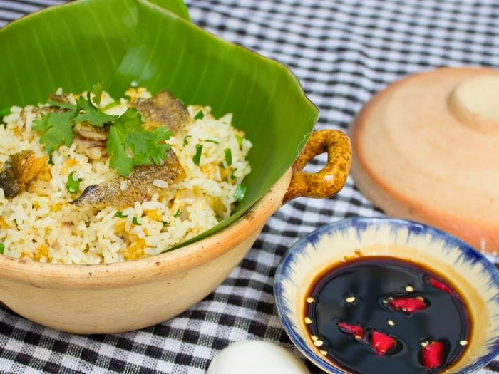 cơm chiên khô cá sặc bổi