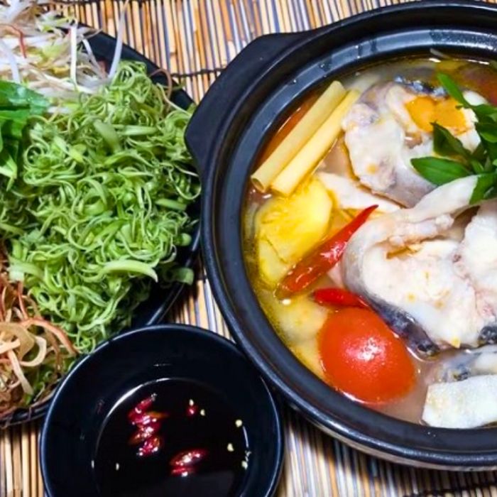 lẩu cá chình suối