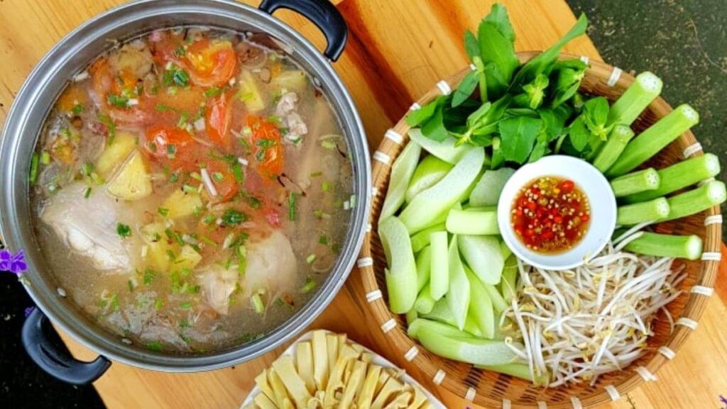 món ngon từ cá - cách nấu canh chua cá lăng siêu bắt vị đậm đà hấp dẫn