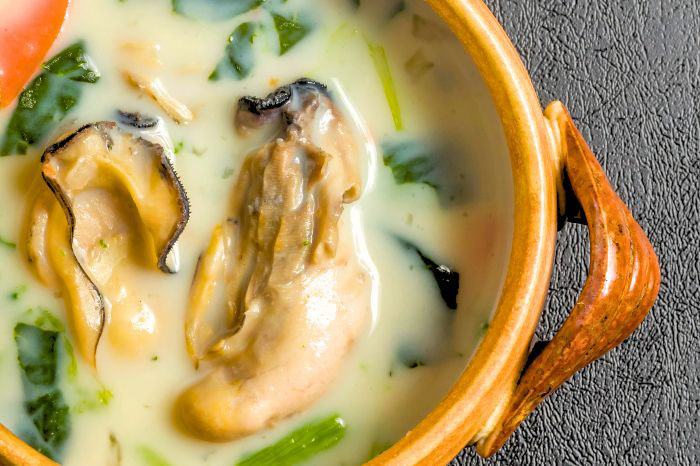 súp hàu thập cẩm sánh mịn giàu dinh dưỡng