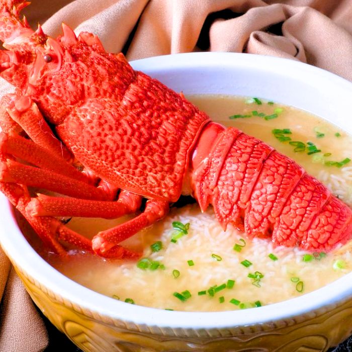 tôm hùm Alaska nấu cháo