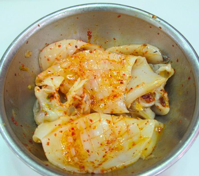 ướp mực nướng muối ớt