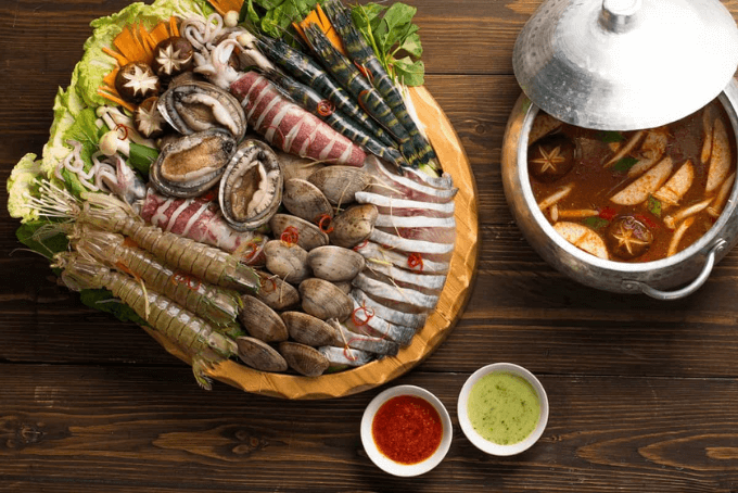 các nguyên liệu cách trình bày lẩu hải sản