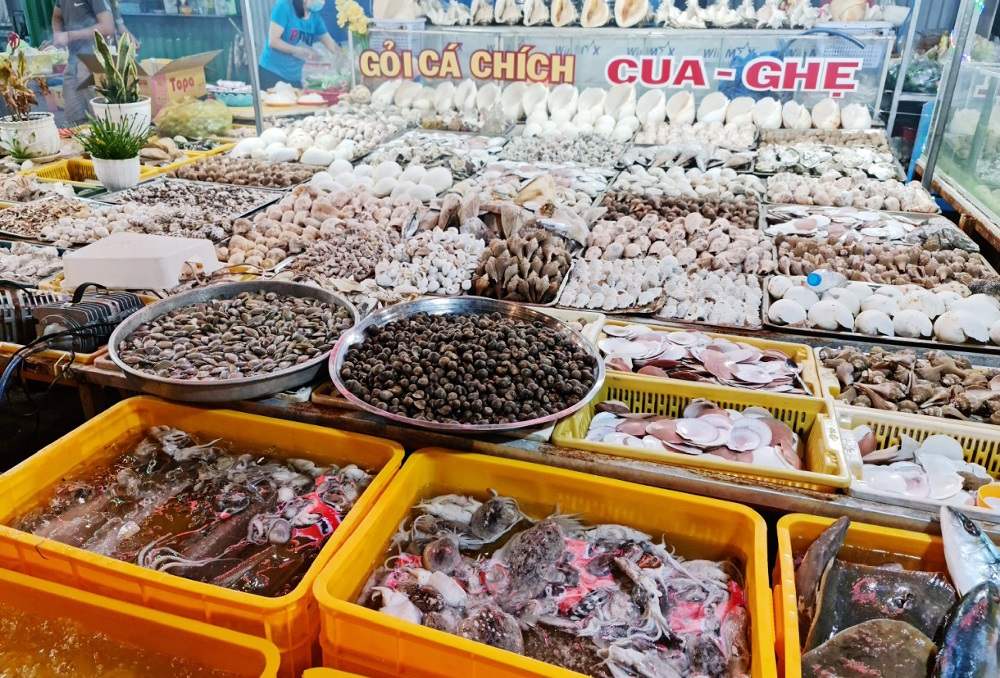 Chợ đêm Vũng Tàu - Ẩm thực đa dạng