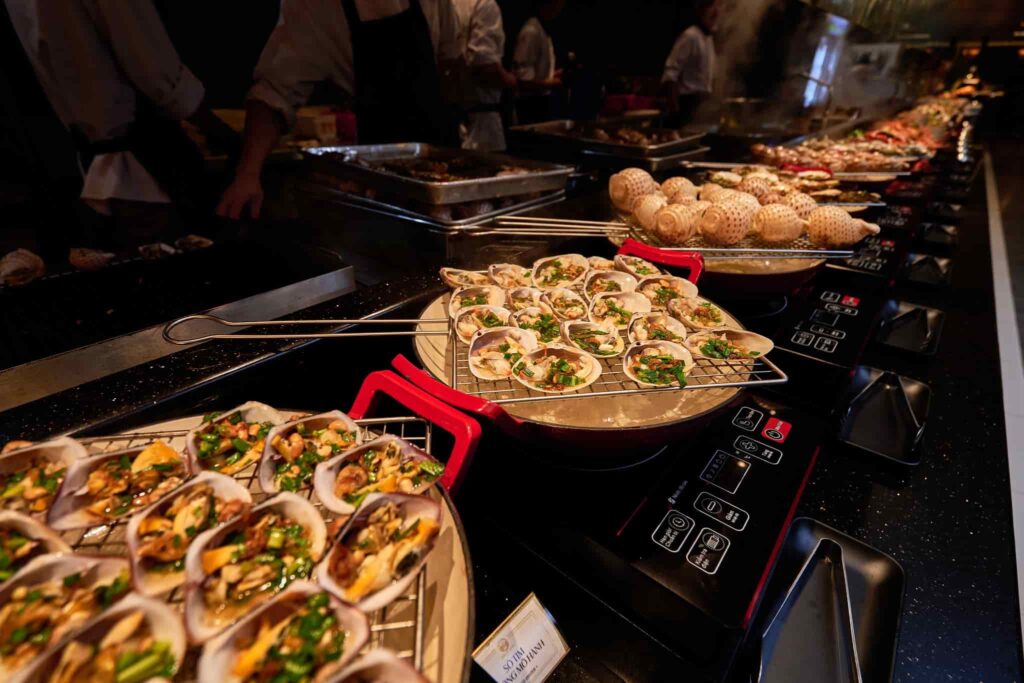 buffet hải sản sài gòn-nguyên liệu hải sản cửu vân long